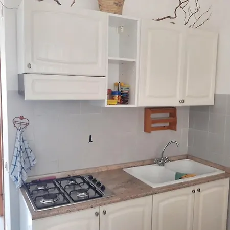 Charming In 48 M² + Parking Apartamento Badesi