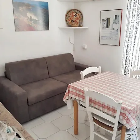 Charming In - 48 M² + Parking Apartment *